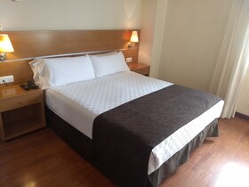 Hotel Avion
