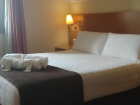 Hotel Avion