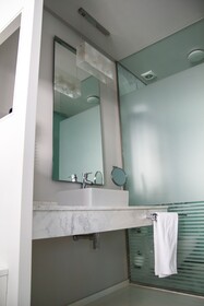 Maroa Hotel