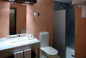 Maroa Hotel