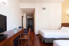 Maroa Hotel
