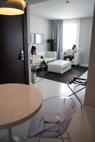Maroa Hotel