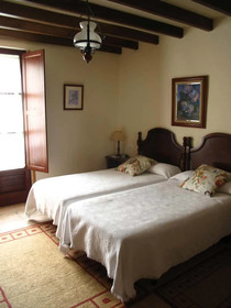 Trisqueles y Buganvillas
