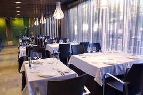 Sercotel Jardines de Uleta Suites