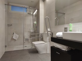 Sercotel Jardines de Uleta Suites