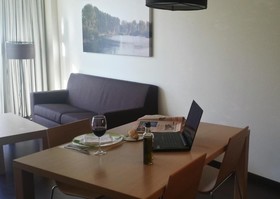 Sercotel Jardines de Uleta Suites