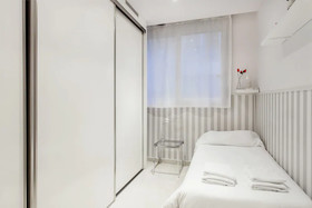 1205 Sagrada Familia Nice Apartment