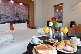 abba Sants Hotel