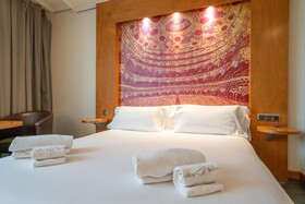 abba Sants Hotel