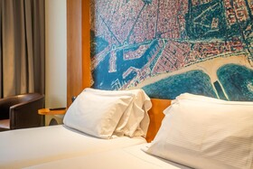 abba Sants Hotel