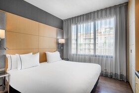 AC Hotel Victoria Suites