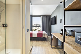 Hotel Acta Voraport