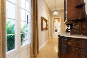 AinB Bed & Breakfast Via Laietana