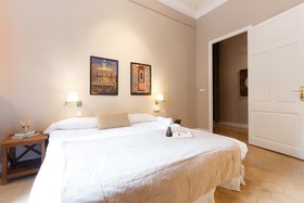 AinB Bed & Breakfast Via Laietana
