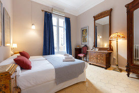 AinB Bed & Breakfast Via Laietana