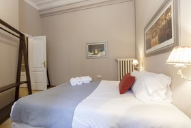 AinB Bed & Breakfast Via Laietana