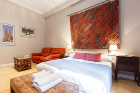AinB Bed & Breakfast Via Laietana