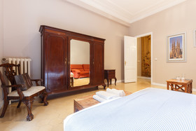 AinB Bed & Breakfast Via Laietana