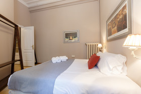 AinB Bed & Breakfast Via Laietana