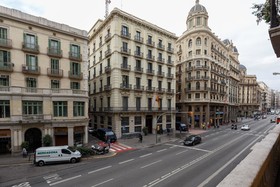 AinB Bed & Breakfast Via Laietana