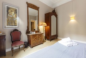 AinB Bed & Breakfast Via Laietana