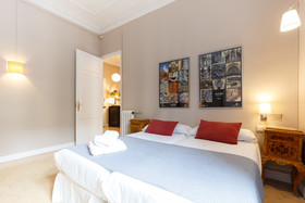 AinB Bed & Breakfast Via Laietana
