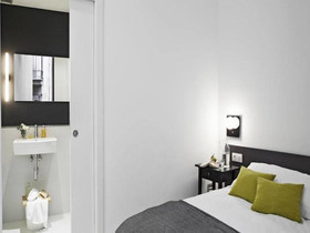 AinB Gothic Cathedral Apartments