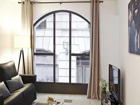 AinB Gothic Cathedral Apartments