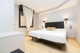 AinB Sagrada Familia Apartments