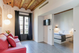 Aparteasy - Deluxe Family Apartments with Pool