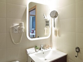 Apart-Suites Hostemplo