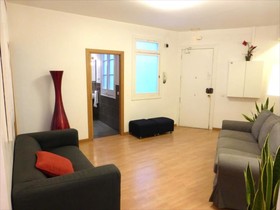 APTBCN Apartments Super Balmes