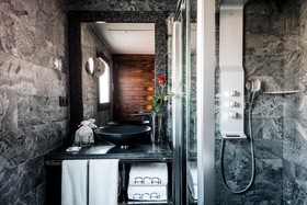 Arai Aparthotel
