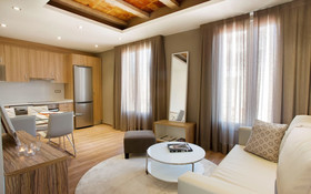 Barcelona Apartment Milà
