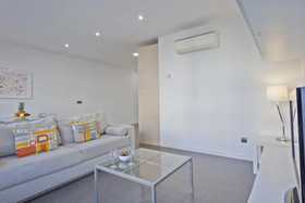 Barcelona Comtal Apartments