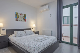 Barcelona Comtal Apartments
