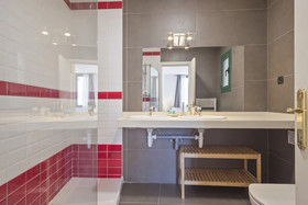 Barcelona Comtal Apartments