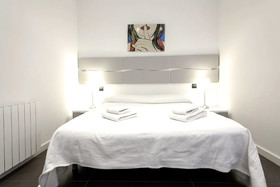 Barcelona Comtal Apartments