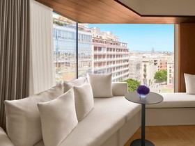 The Barcelona EDITION
