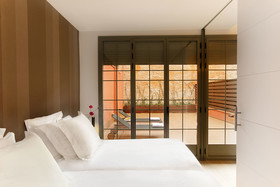 Barcelona Viladomat Apartment