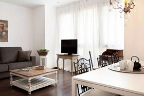 Bas Apartments Gracia