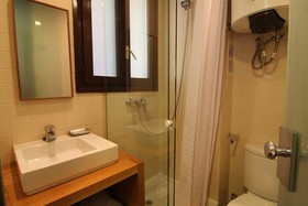 Bcn2stay Apartments