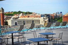 B-Hotel
