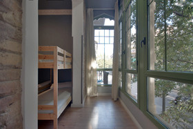 Black Swan Hostel