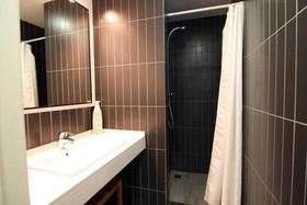 Borne Building Apartamentos Hotel