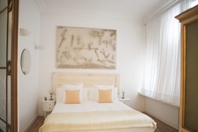 Cami Gallery Hotel