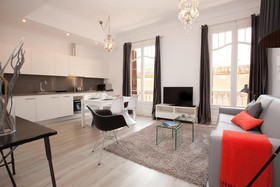 Click&Flat Seneca Suites