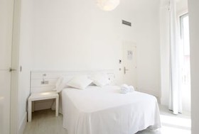DingDong Express Hostel
