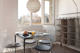 Enjoybcn Coliseum Apartments