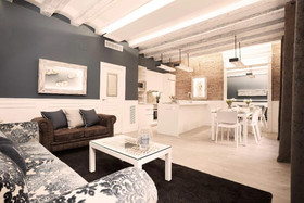 Enjoybcn Colon Apartments